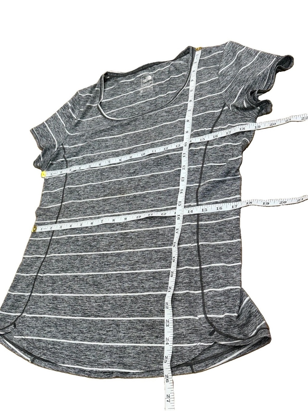 The North Face Mountain Athletics FlashDry-XD Gray Striped Short Sleeve Tee L - Picture 3 of 6